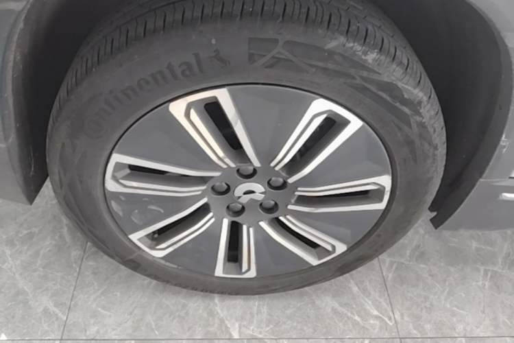 Used Nio ES7 2022 75 kWh Right Rear Wheel Hub