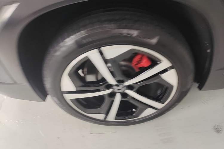 Used Nio ES7 2022 100kWh First Edition Right Rear Wheel Hub