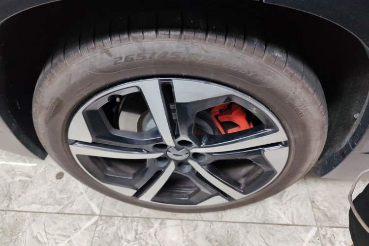 Used Nio ES7 2022 100kWh First Edition Right Rear Wheel Hub