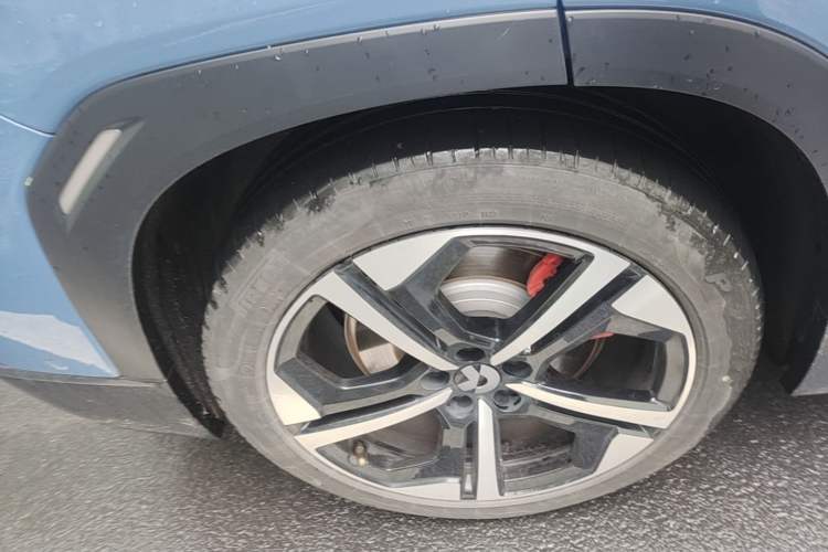 Used Nio ES7 2022 100kWh First Edition Right Rear Wheel Hub