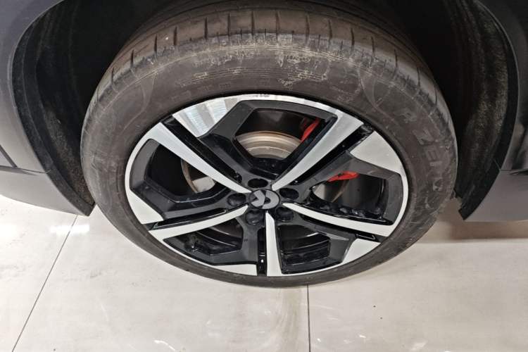 Used Nio ES7 2022 100kWh First Edition Right Rear Wheel Hub