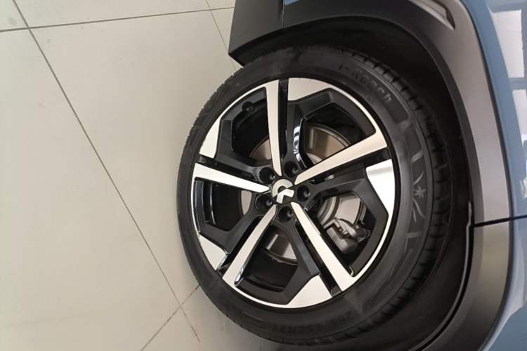 Used Nio ES7 2022 100kWh First Edition Right Rear Wheel Hub