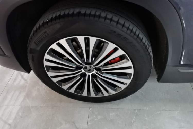Used Nio ES7 2022 100 kWh Right Rear Wheel Hub
