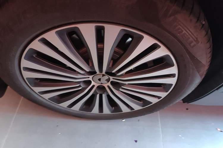 Used Nio ES7 2022 100 kWh Right Rear Wheel Hub