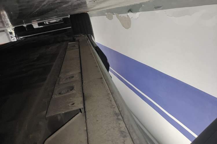 Used Nio ES7 2022 75 kWh Right Side Sill
