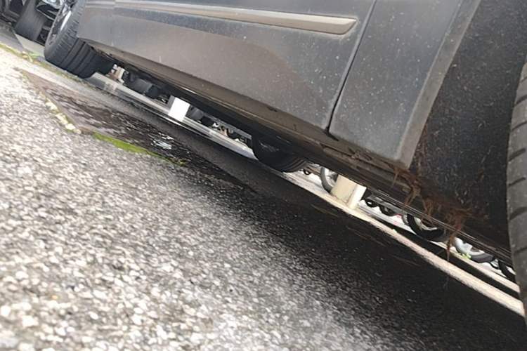Used Nio ES7 2022 100kWh First Edition Right Side Sill