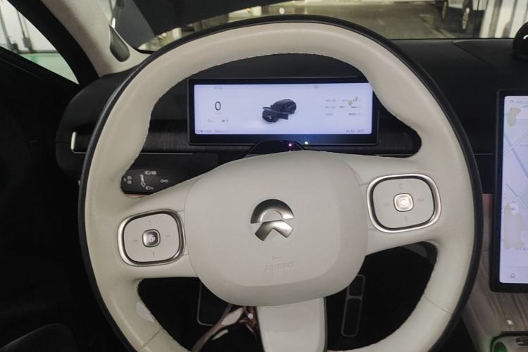Used Nio ES7 2022 75 kWh Steering Wheel