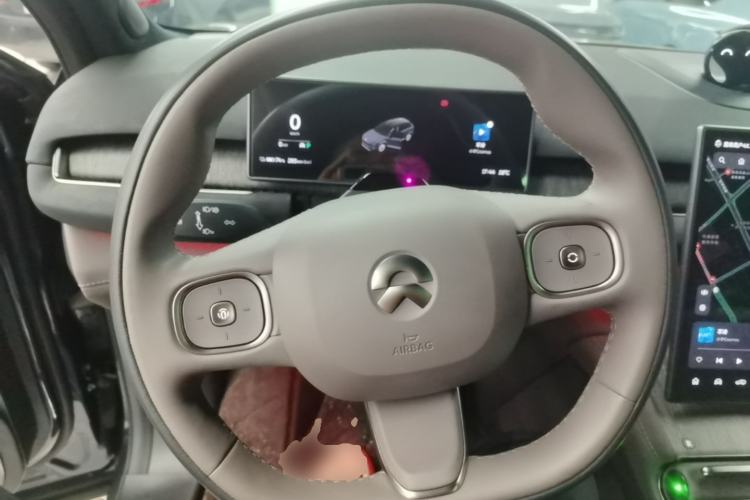 Used Nio ES7 2022 75 kWh Steering Wheel