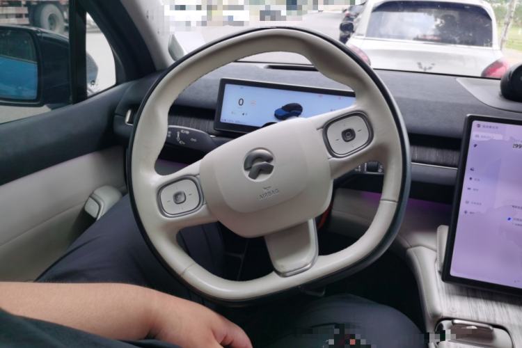 Used Nio ES7 2022 100kWh First Edition Steering Wheel