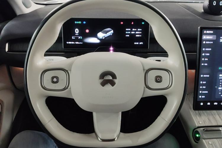 Used Nio ES7 2022 100kWh First Edition Steering Wheel
