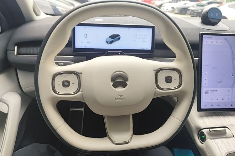 Used Nio ES7 2022 100 kWh Steering Wheel