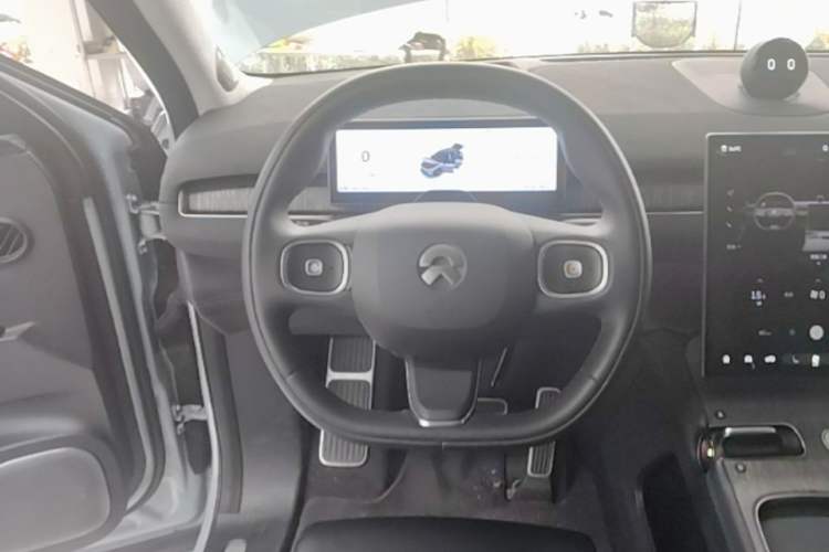 Used Nio ES7 2022 75 kWh Steering Wheel