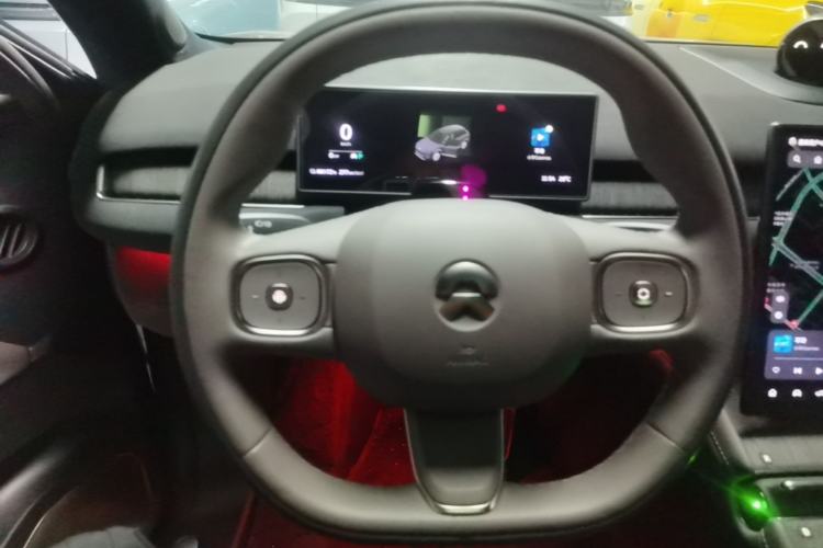 Used Nio ES7 2022 75 kWh Steering Wheel