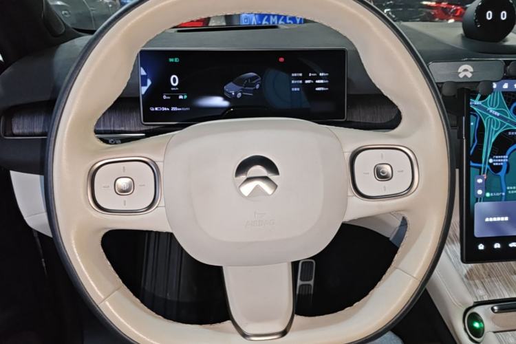 Used Nio ES7 2022 75 kWh Steering Wheel