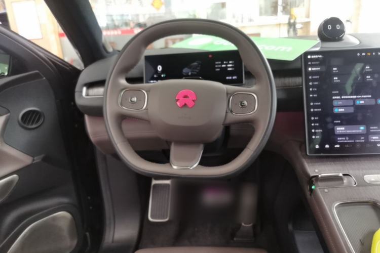 Used Nio ES7 2022 75 kWh Steering Wheel