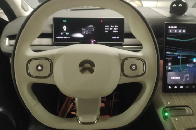 Used Nio ES7 2022 75 kWh Steering Wheel
