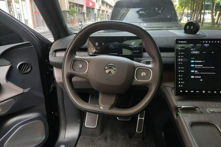 Used Nio ES7 2022 100kWh First Edition Steering Wheel