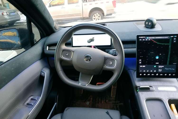 Used Nio ES7 2022 75 kWh Steering Wheel