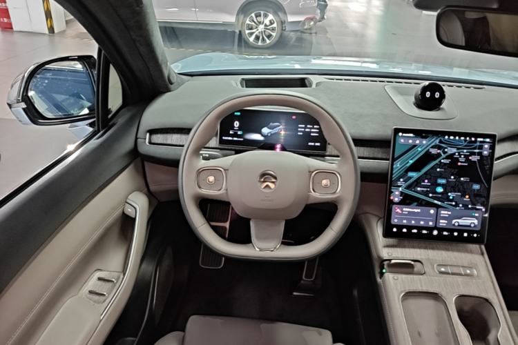 Used Nio ES7 2022 75 kWh Steering Wheel