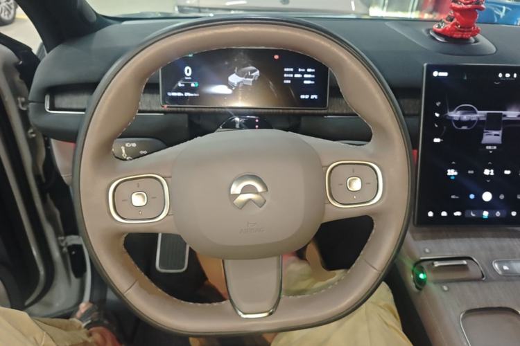 Used Nio ES7 2022 75 kWh Steering Wheel