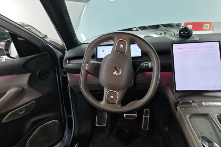 Used Nio ES7 2022 75 kWh Steering Wheel