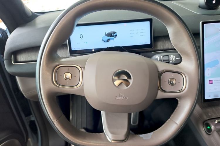 Used Nio ES7 2022 75 kWh Steering Wheel