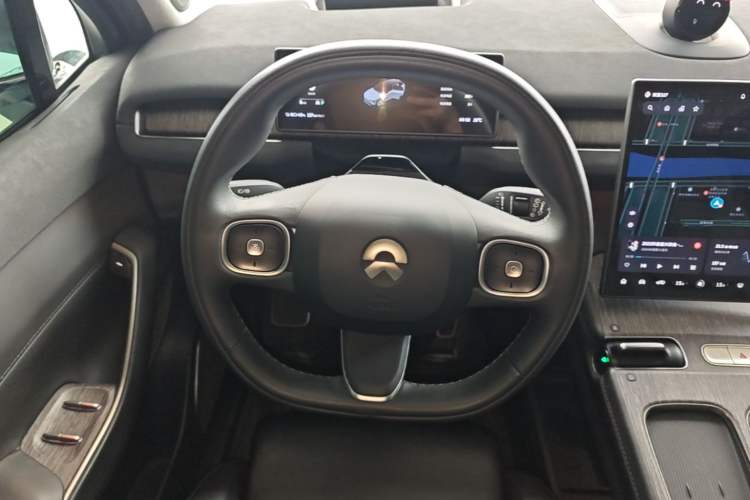Used Nio ES7 2022 75 kWh Steering Wheel