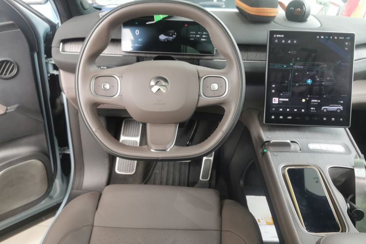 Used Nio ES7 2022 75 kWh Steering Wheel