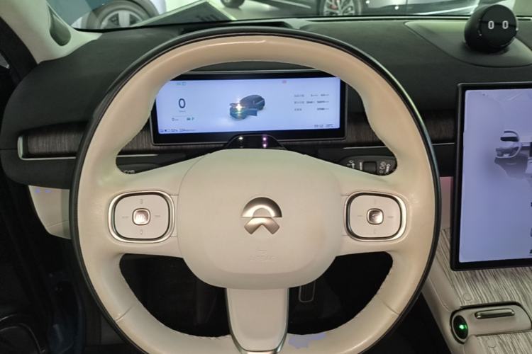 Used Nio ES7 2022 100kWh First Edition Steering Wheel