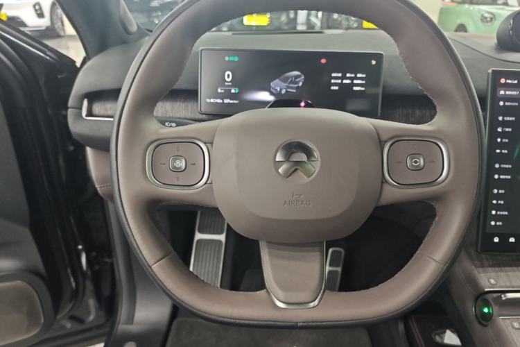 Used Nio ES7 2022 75 kWh Steering Wheel