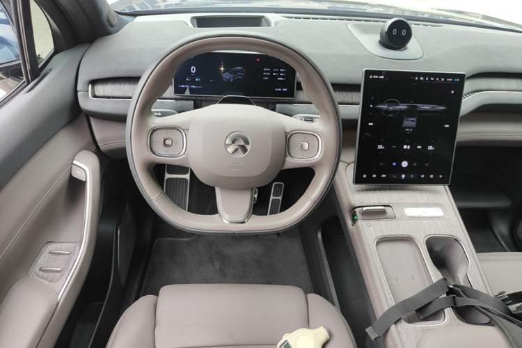 Used Nio ES7 2022 100kWh First Edition Steering Wheel