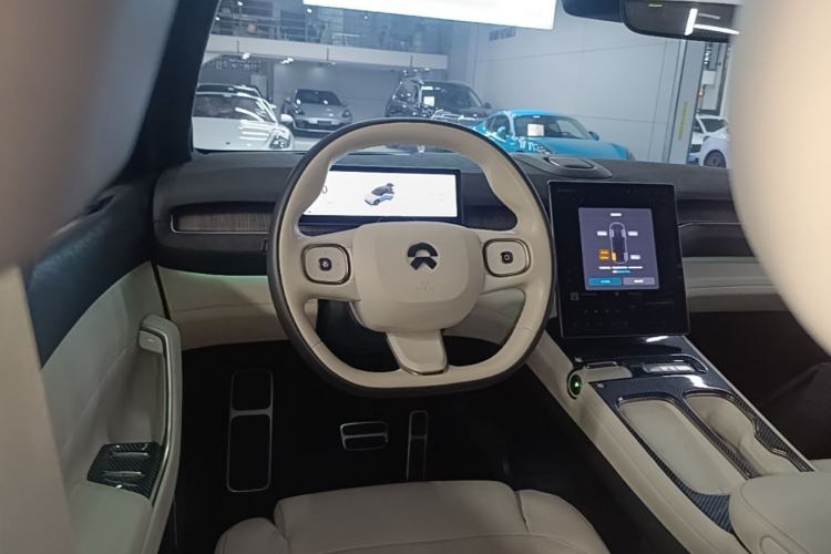 Used Nio ES7 2022 75 kWh Steering Wheel