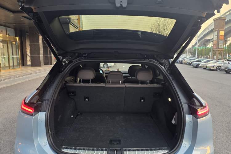 Used Nio ES7 2022 75 kWh Trunk