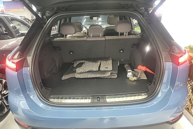 Used Nio ES7 2022 100 kWh Trunk