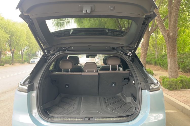 Used Nio ES7 2022 75 kWh Trunk