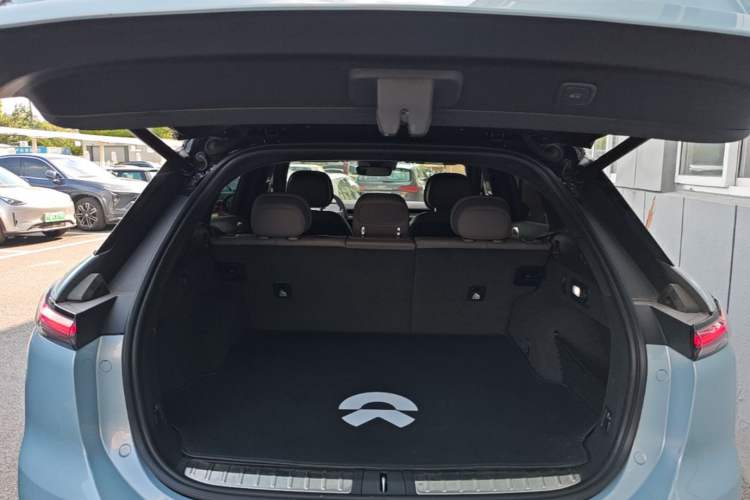 Used Nio ES7 2022 75 kWh Trunk