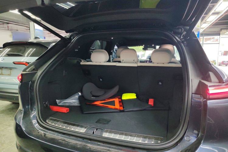 Used Nio ES7 2022 100kWh First Edition Trunk