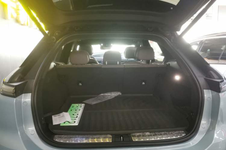 Used Nio ES7 2022 75 kWh Trunk