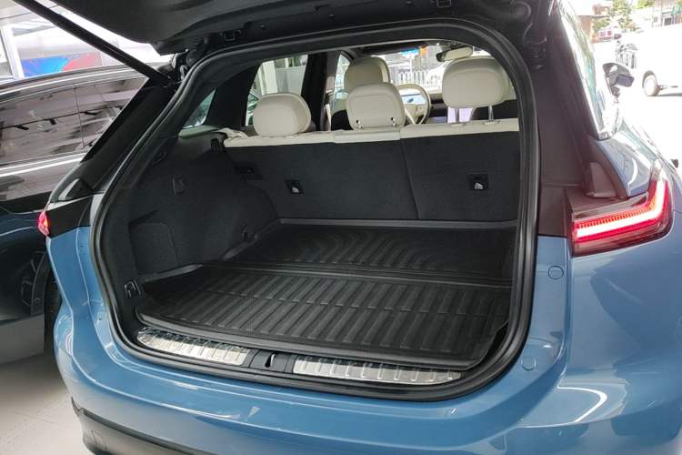 Used Nio ES7 2022 100kWh First Edition Trunk
