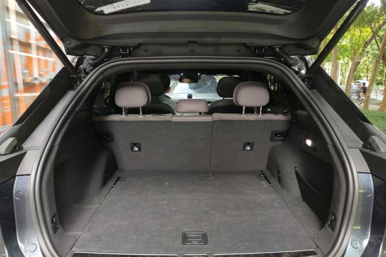 Used Nio ES7 2022 100kWh First Edition Trunk