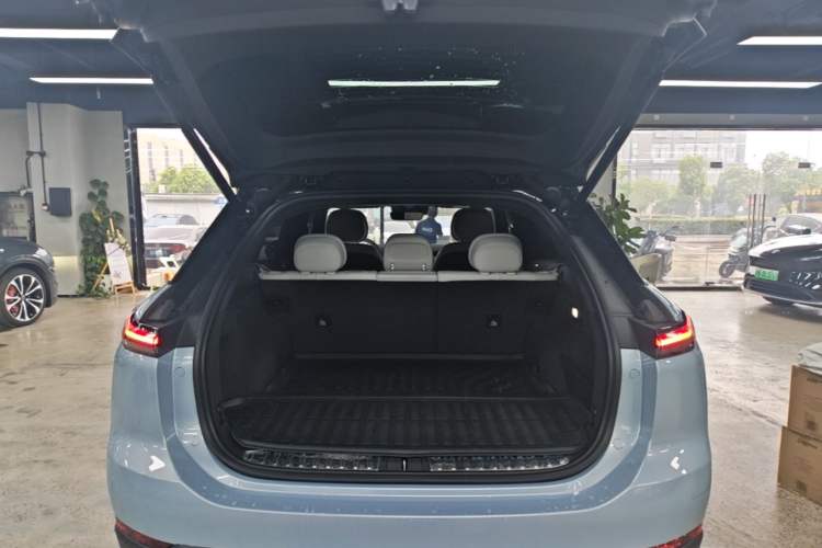 Used Nio ES7 2022 75 kWh Trunk