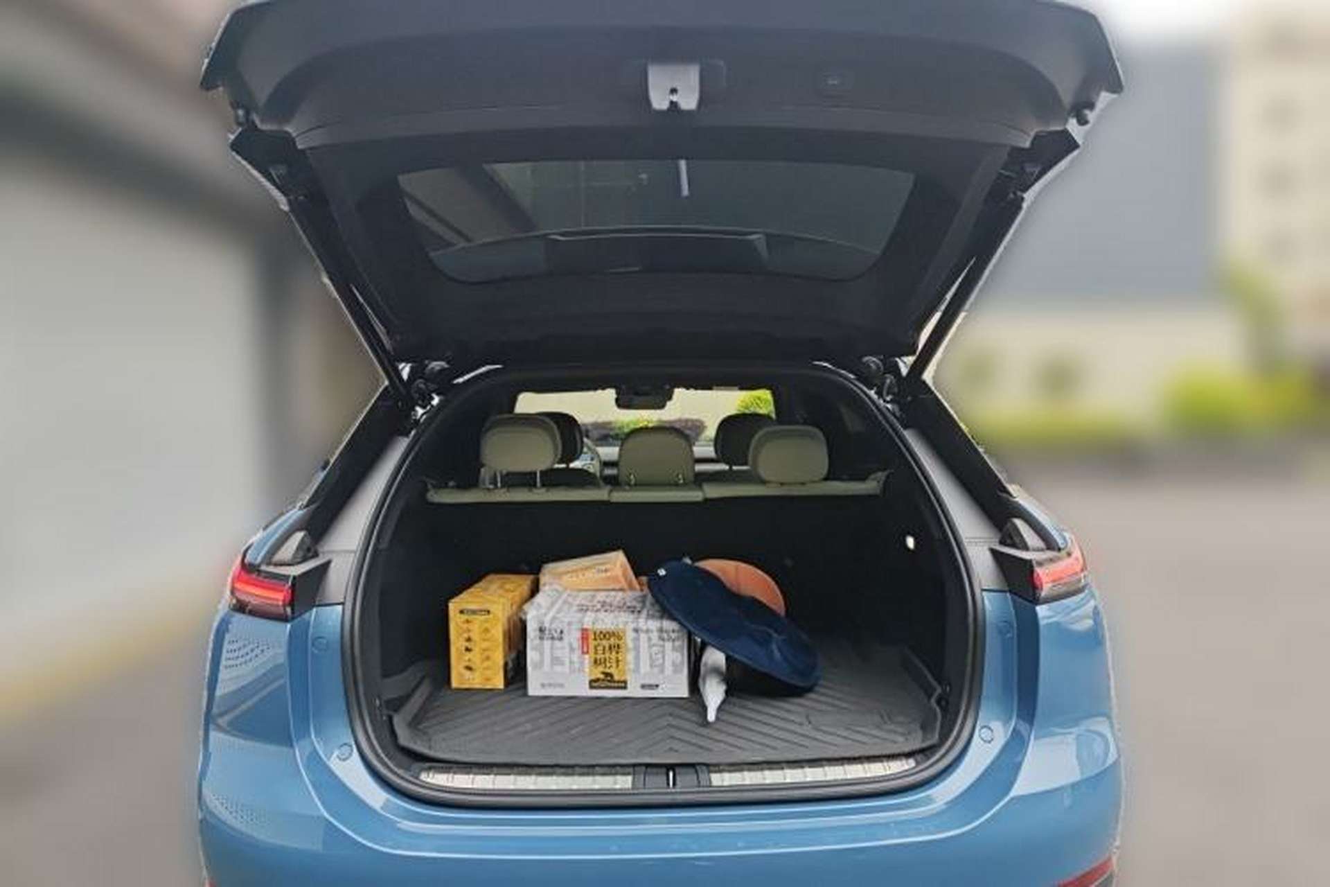 Used Nio ES7 2022 100kWh First Edition Trunk