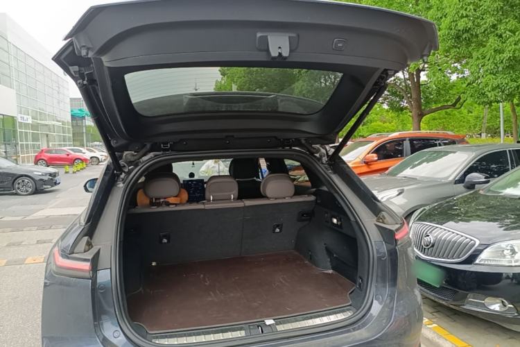 Used Nio ES7 2022 75 kWh Trunk