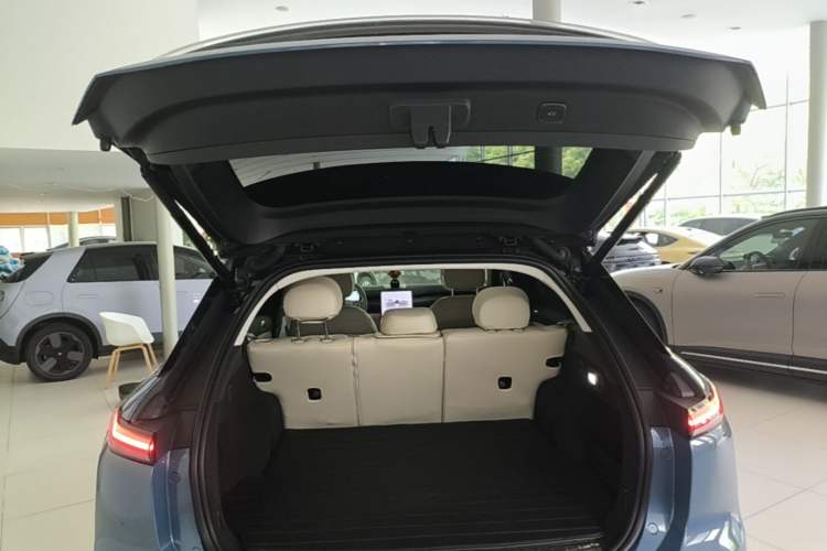 Used Nio ES7 2022 100kWh First Edition Trunk