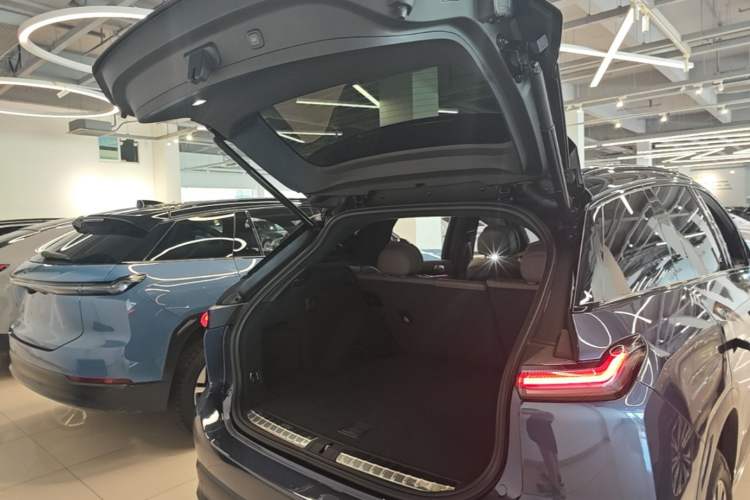 Used Nio ES7 2022 75 kWh Trunk