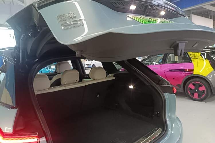 Used Nio ES7 2022 75 kWh Trunk