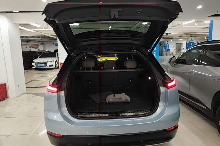 Used Nio ES7 2022 75 kWh Trunk