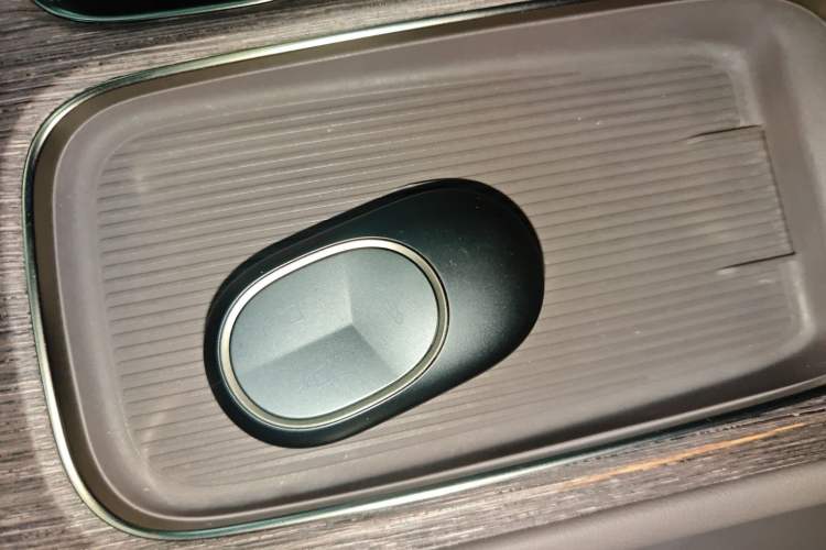 Used Nio ES7 2022 75 kWh Vehicle Key