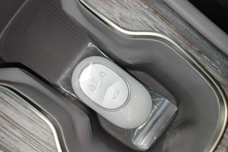Used Nio ES7 2022 75 kWh Vehicle Key