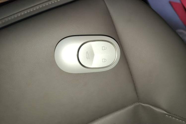 Used Nio ES7 2022 100 kWh Vehicle Key